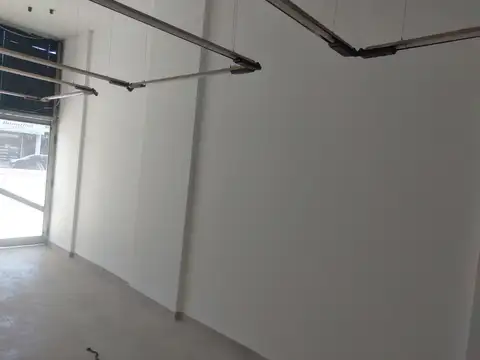 Local en Venta Via Pública