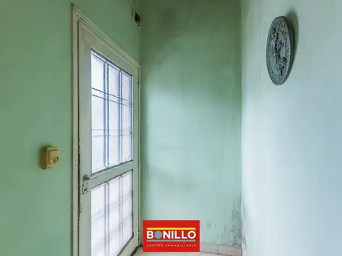 Depto Tipo Casa en Venta en Villa Pueyrredon, USD 160.000