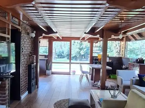 El Ombu y Los Robles al 7100