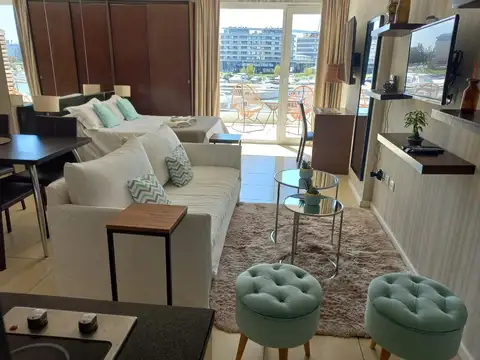 Av Del Puerto 200, Piso 1