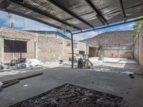 Alquiler Galpón/depósito 1297m2 en San Martín