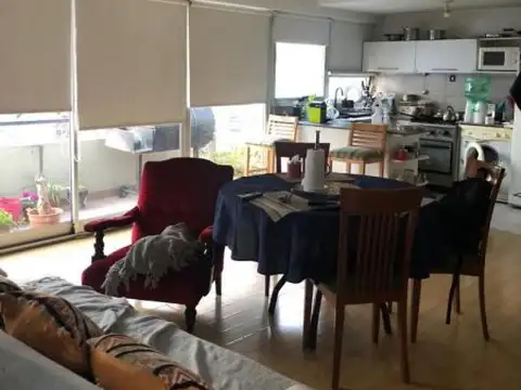 Impecable y amplio 2 amb.  - Edificio de 10 años