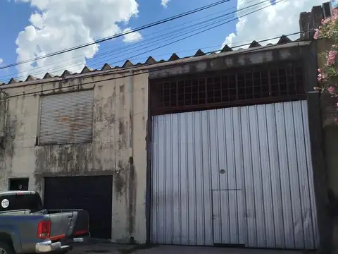 Galpon en Venta 12  mts Frente