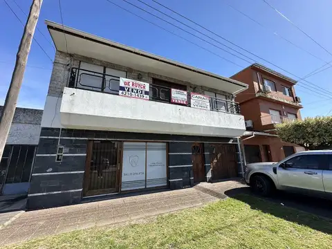 Local + vivienda y amplio verde