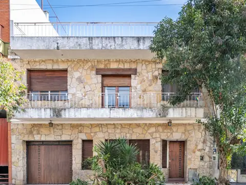 CASA de 4 Ambientes en VENTA en WILDE APTO CREDITO