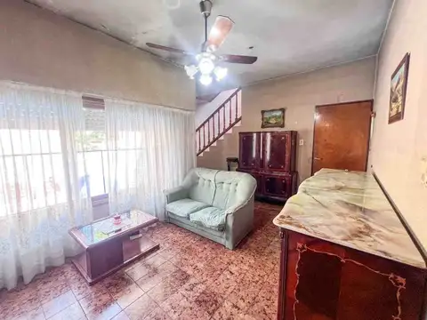 Depto Tipo Casa en Venta 44 años