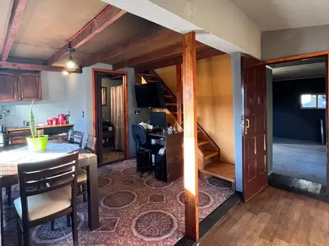 Casa 7 ambientes con 3 baños