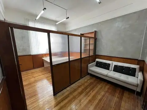 Oficina en Venta al Este