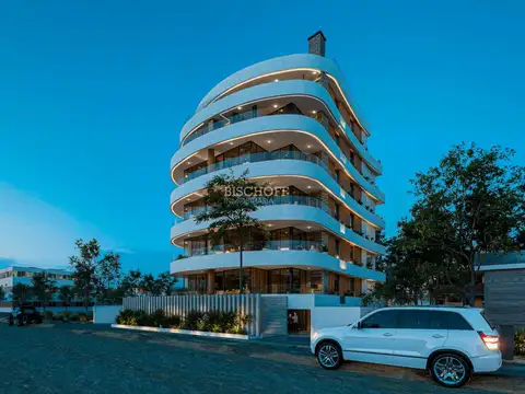 AVENIDA 2 ENTRE PASEOS 125 Y 126