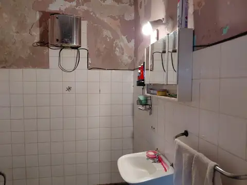 Casa 5 ambientes con 1 baño