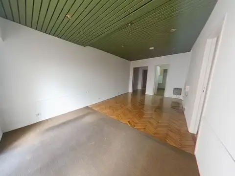 Oficina 3 ambientes con 1 baño