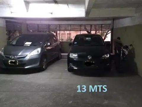 Cochera grande cubierta en pleno barrio de Palermo