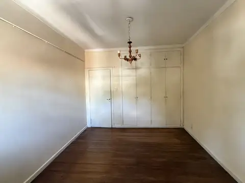 Depto Tipo Casa en Venta 45 años