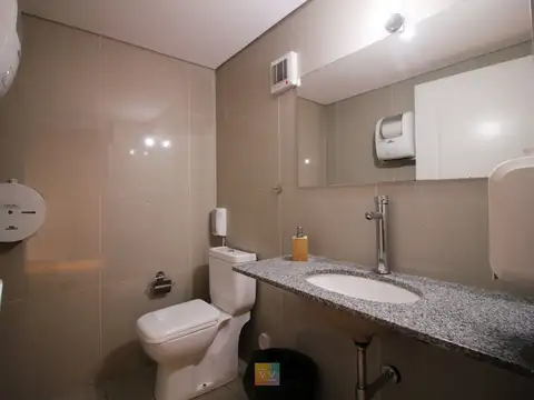 VENTA OFICINA CIUDAD VIEJA