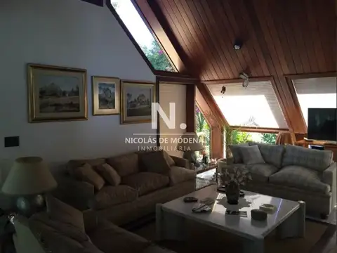 Casa tres dormitorios en  Cantegril