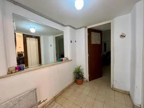 Depto Tipo Casa en Venta de 8 ambientes