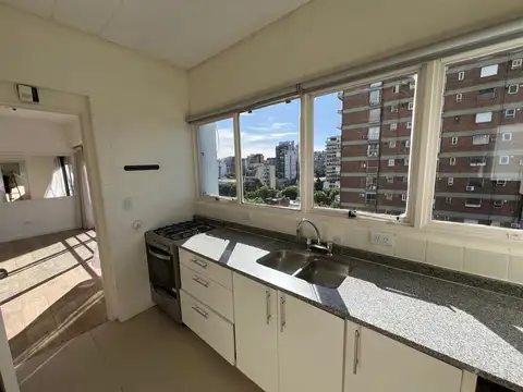 Departamento en alquiler, detrás del Campo de Polo. Vistas Panorámicas. Amenities.
