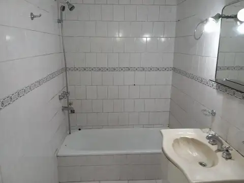 Departamento en Venta en Jose Leon Suarez, USD 60.000