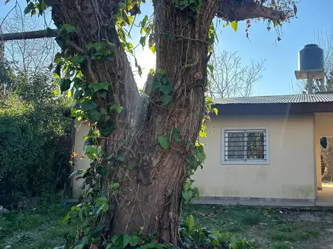 Casa 3 ambientes en Ranelagh, amplio lote, APTO CREDITO en venta
