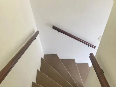 Casa en venta con local en Necochea