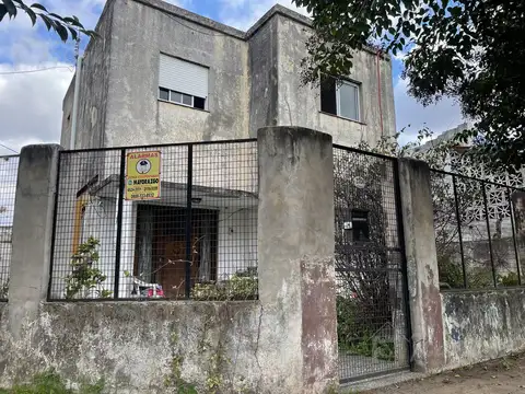 Casa Y Departamento En Venta Oportunidad, Ituzaingo Norte