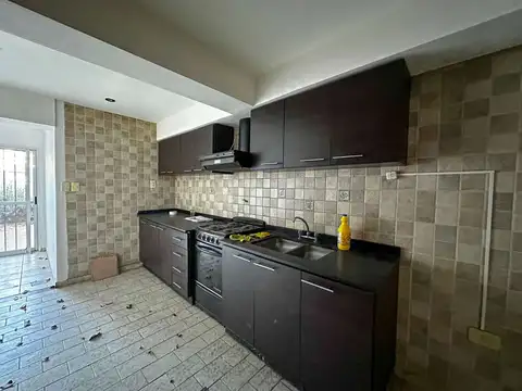 Depto Tipo Casa en Alquiler de 3 ambientes