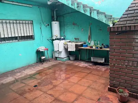 CASA EN VENTA 3 AMBIENTES