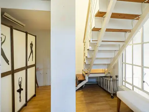 Depto Tipo Casa en Venta 49 años