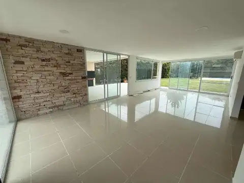 Camino General Belgrano 8700