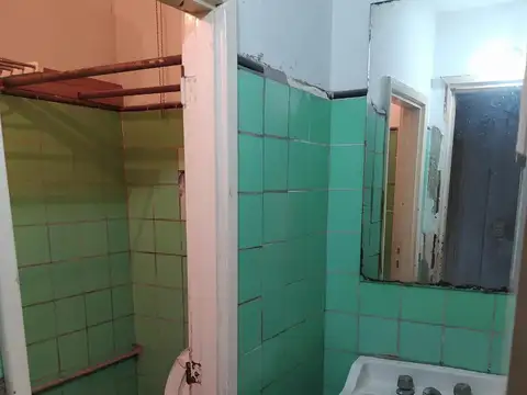 Venta de Local 400 m2, ideal supermercado - Monserrat