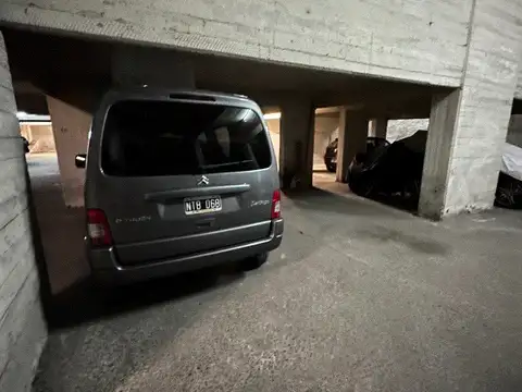 Cochera en Venta Fija