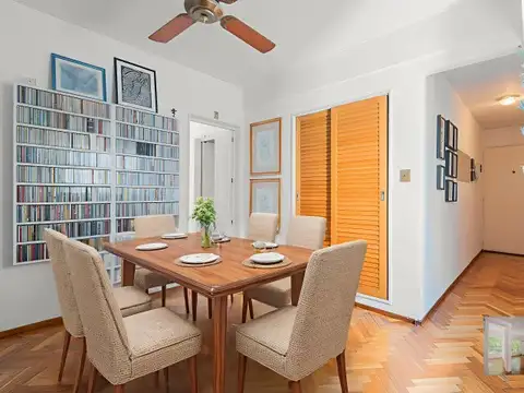 Sarandi 1200 , Piso 5