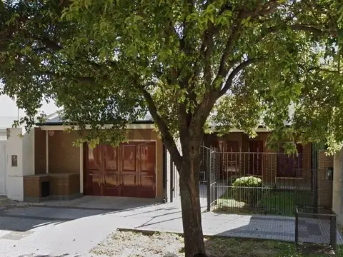 EXCELENTE CASA CON PILETA EN RAFAELA - BARRIO BELGRANO