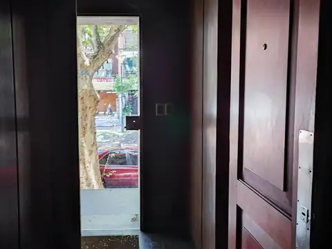 Casa 8 ambientes con 4 baños