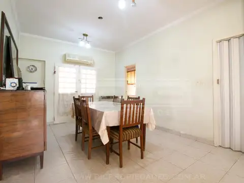 Casa 3 ambientes con 1 baño