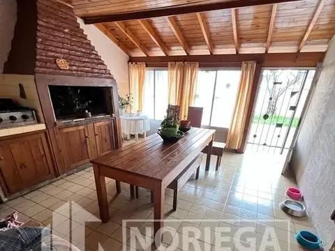 Se Vende Hermosa Casa Zona Centro De Pilar