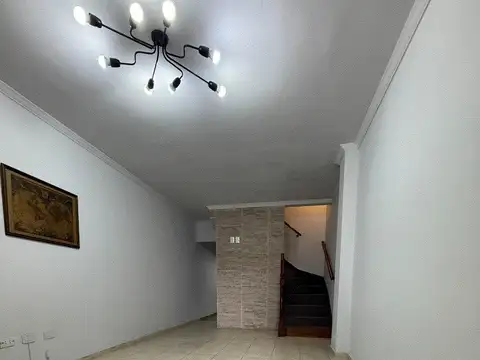 Casa en Venta en Moron Sur, USD 110.000