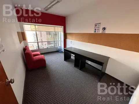 Oficina en Alquiler en Monserrat, USD 700