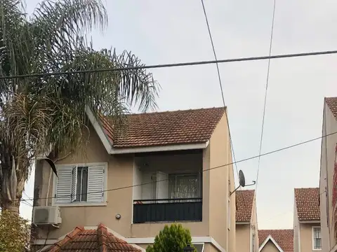 Depto Tipo Casa en Venta de 3 dormitorios