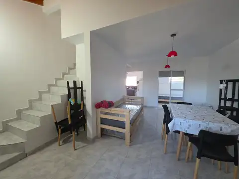 Casa 4 ambientes con 1 baño