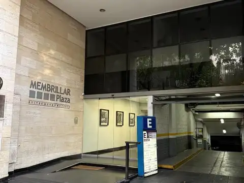 Monoambiente amplio en venta - Flores