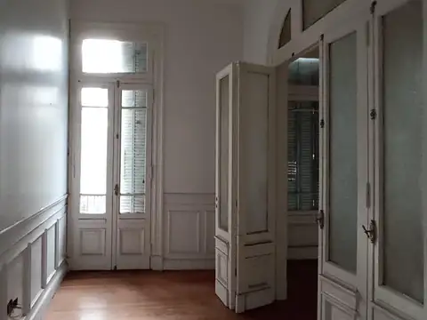 Local en Alquiler en Centro, USD 6.000