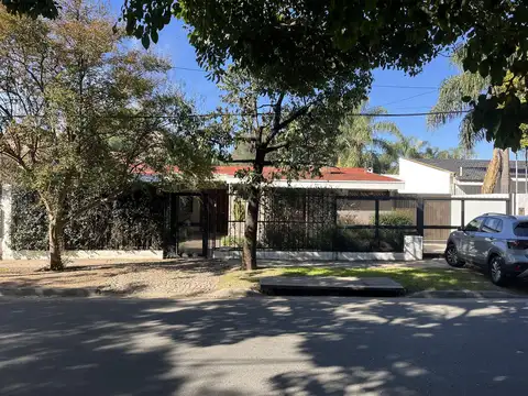 Casa en Villa Belgrano - Toda en una planta  - Ramón y Cajal al 6000