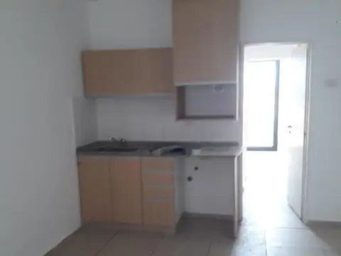 DEPARTAMENTO EN ALQUILER CON COCHERA