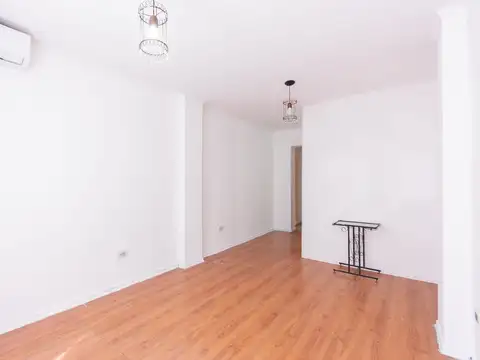 Depto Tipo Casa en Venta en Castelar, USD 69.500