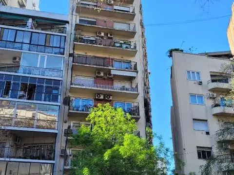 Av. Las Heras y Ugarteche - 2 Ambientes Grandes - Palermo