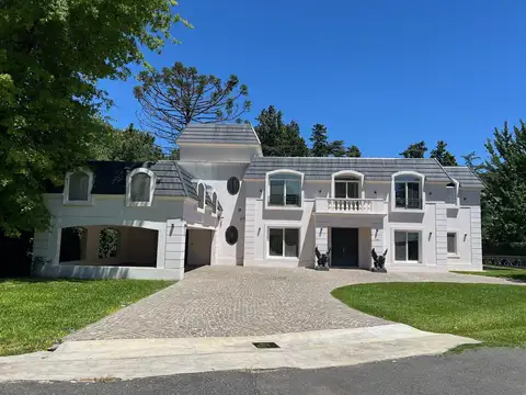 Casa  en Venta en Highland Park CC, Pilar, G.B.A. Zona Norte