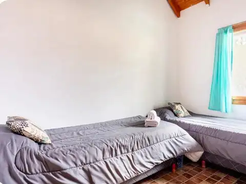 Complejo de Cabañas. Casa, Bungalows. Playa Serena. Bariloche. Nahuel Huapi, Lago Moreno. Sur