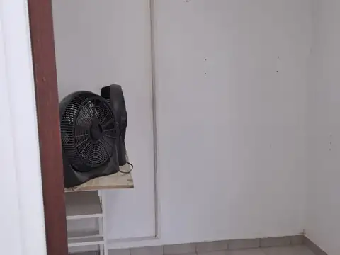 Local en Alquiler Via Púb.