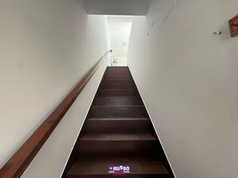 Depto Tipo Casa en Alquiler de 4 ambientes